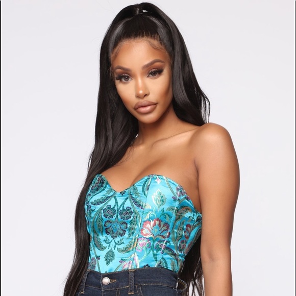 Corset - Picture 3 of 3